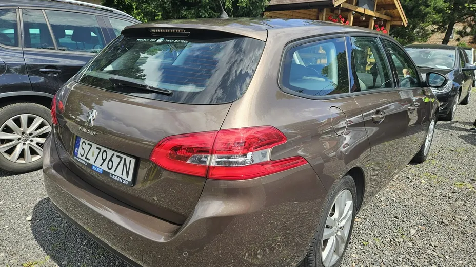 PEUGEOT 308 -