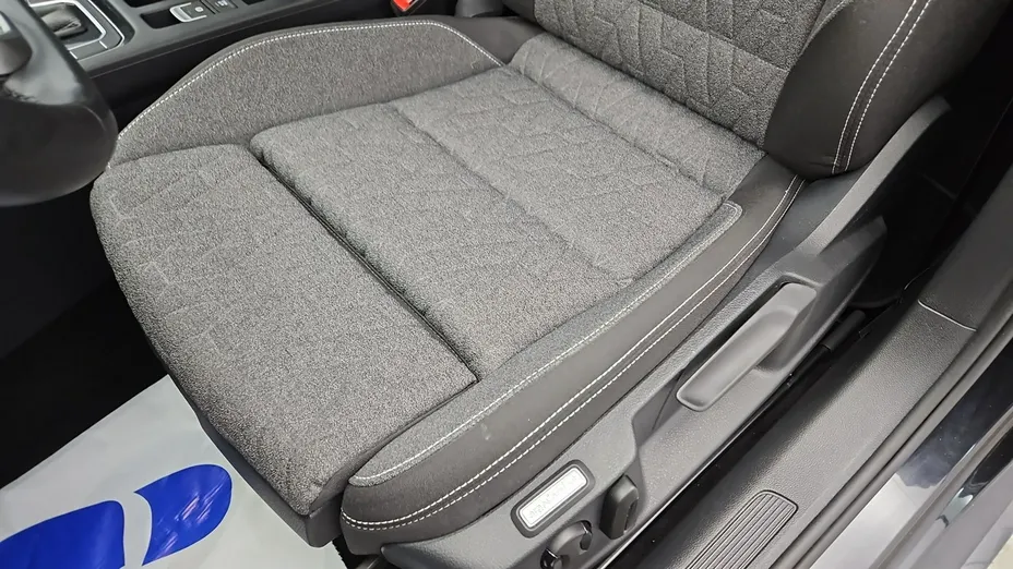 VOLKSWAGEN Passat -