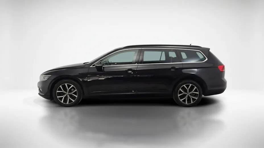 VOLKSWAGEN Passat -
