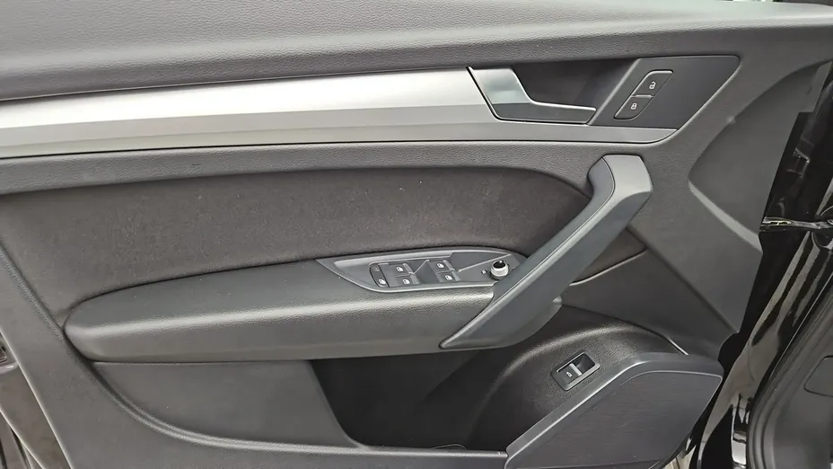 AUDI Q5 -