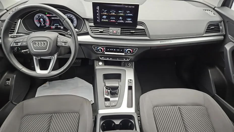 AUDI Q5 -