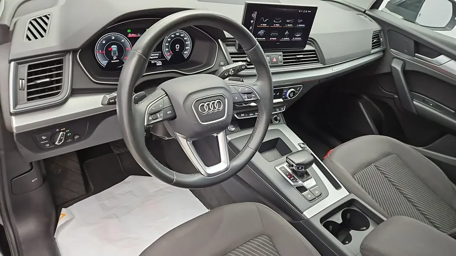 AUDI Q5 -