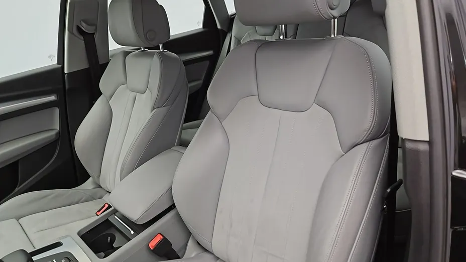 AUDI Q5 -
