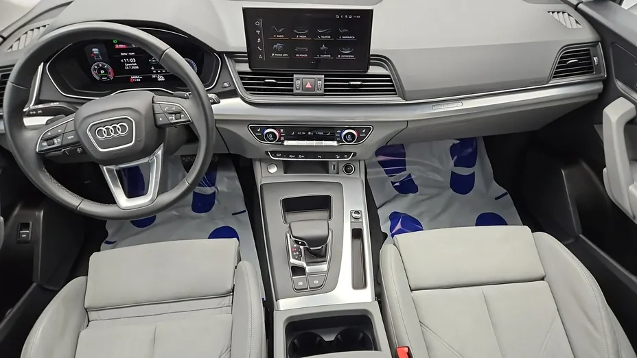AUDI Q5 -
