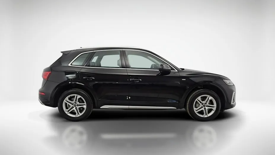 AUDI Q5 -