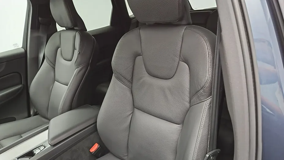VOLVO XC60 -