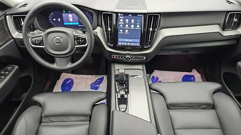 VOLVO XC60 -