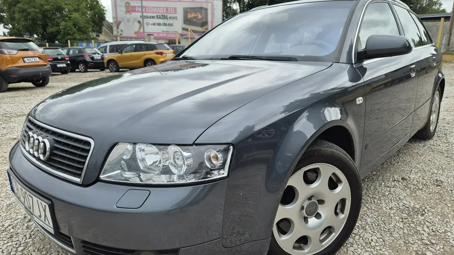 AUDI A4 -