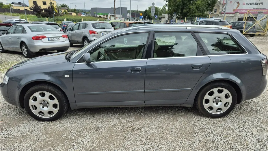 AUDI A4 -