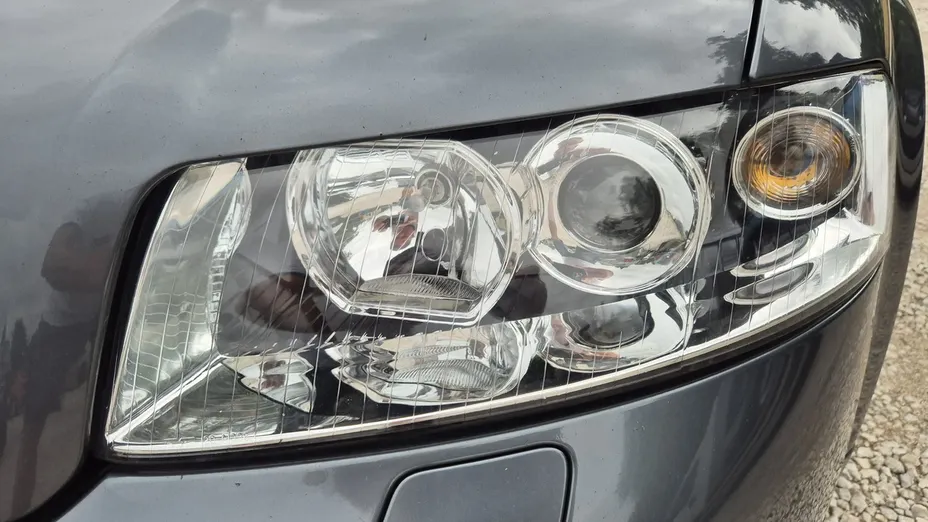 AUDI A4 -