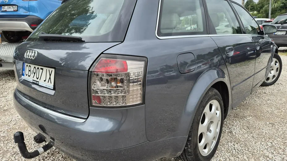 AUDI A4 -