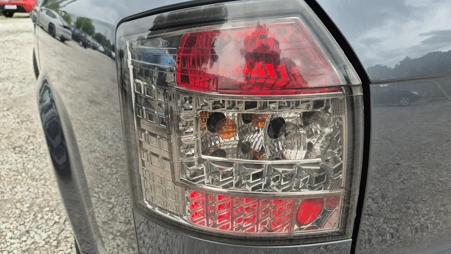AUDI A4 -