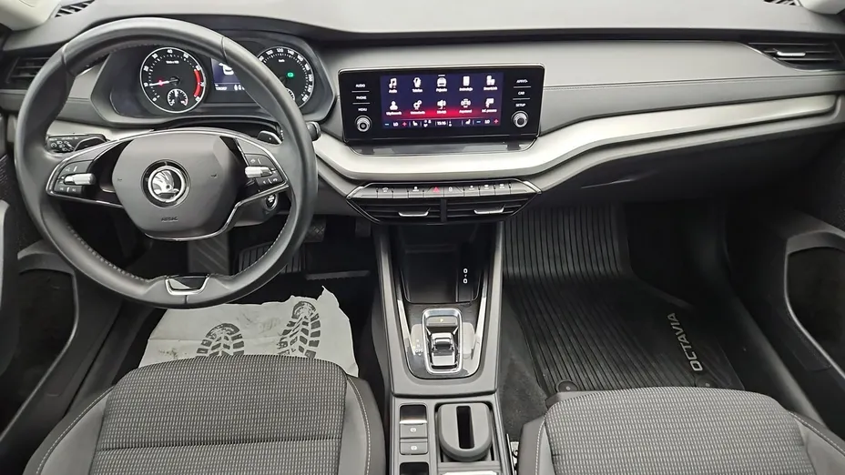 SKODA Octavia -