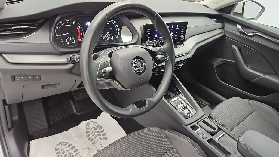 SKODA Octavia -