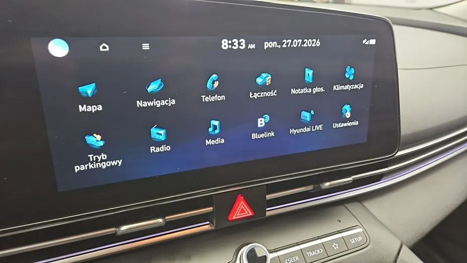 HYUNDAI Elantra -