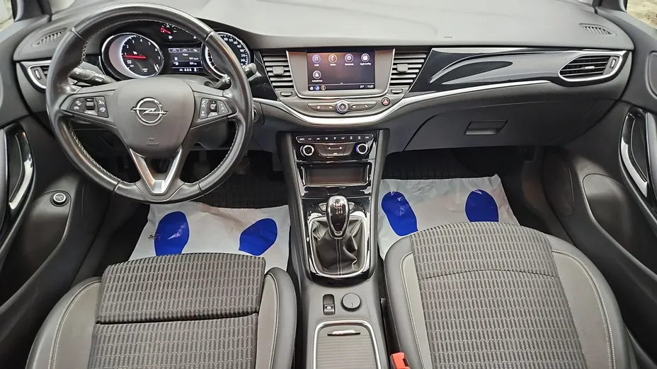 OPEL Astra -