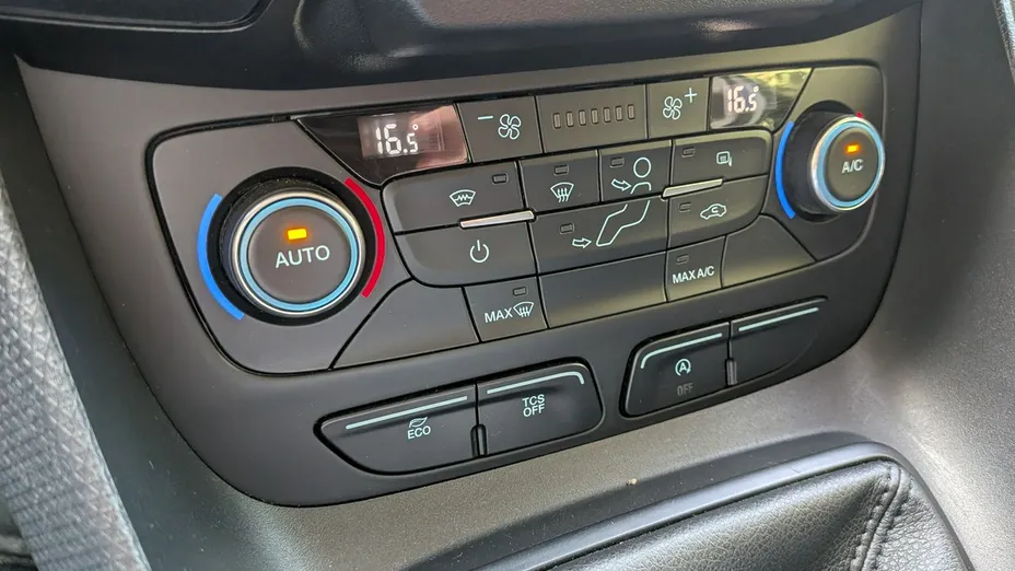 FORD Transit Connect -