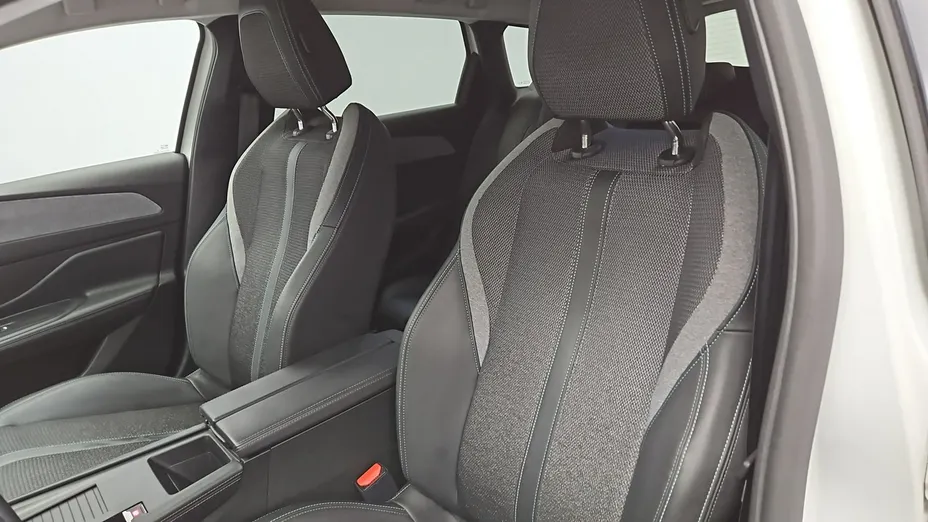 PEUGEOT 308 -