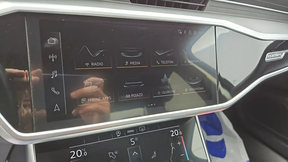 AUDI A6 -
