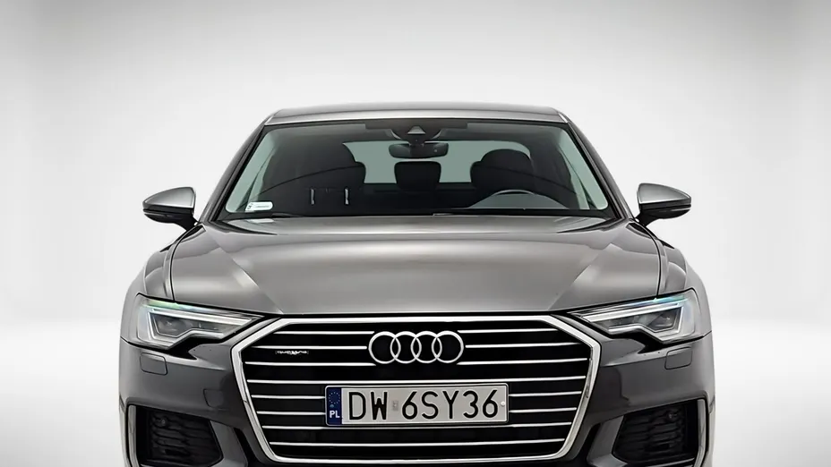 AUDI A6 -