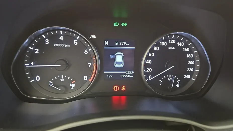 HYUNDAI i30 -