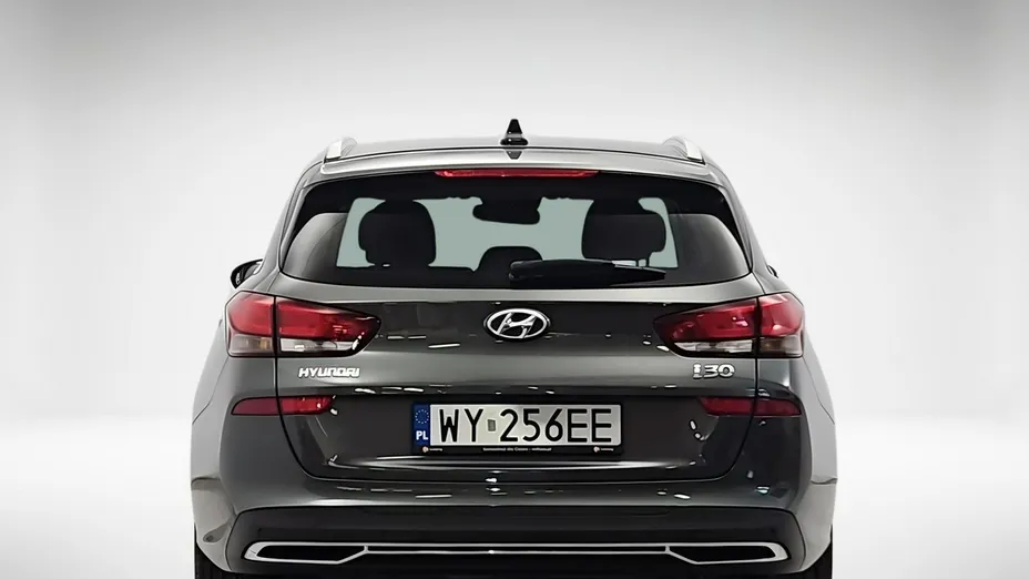 HYUNDAI i30 -