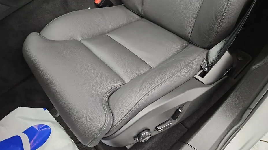 VOLVO XC60 -