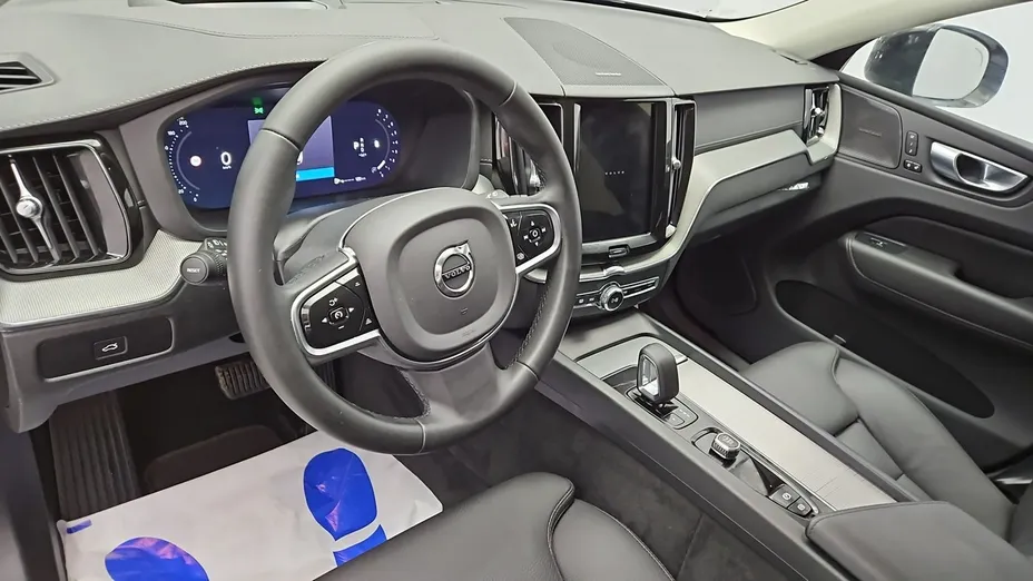 VOLVO XC60 -