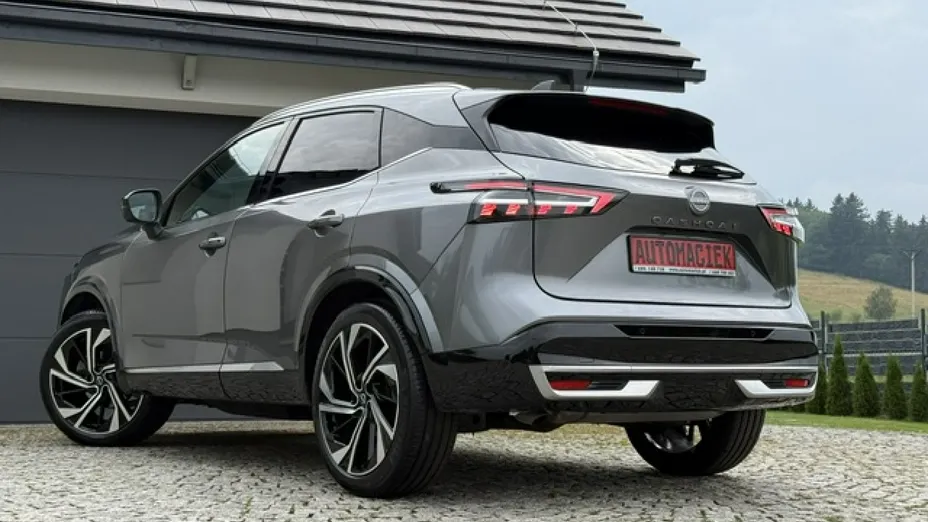 NISSAN Qashqai -