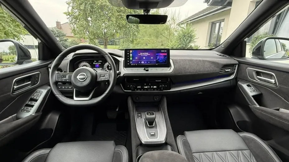 NISSAN Qashqai -