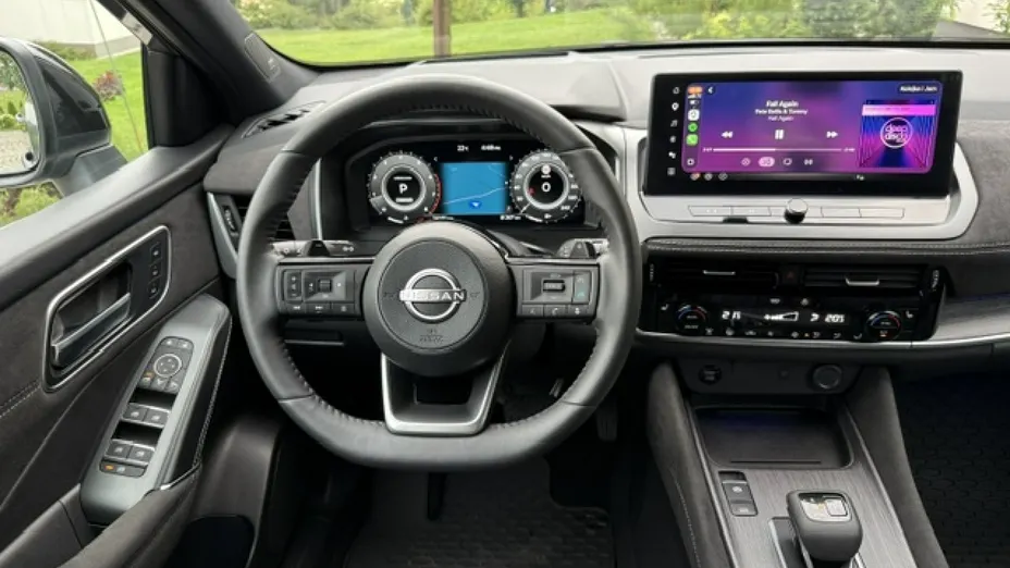 NISSAN Qashqai -