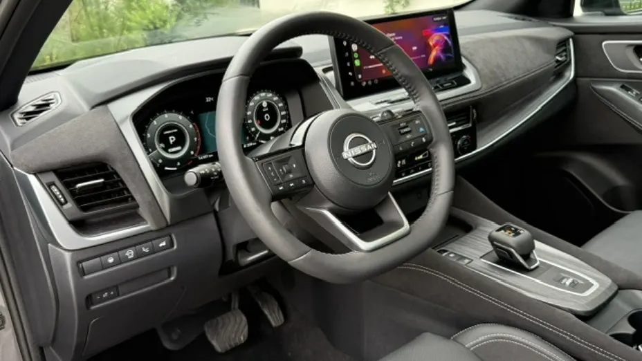 NISSAN Qashqai -