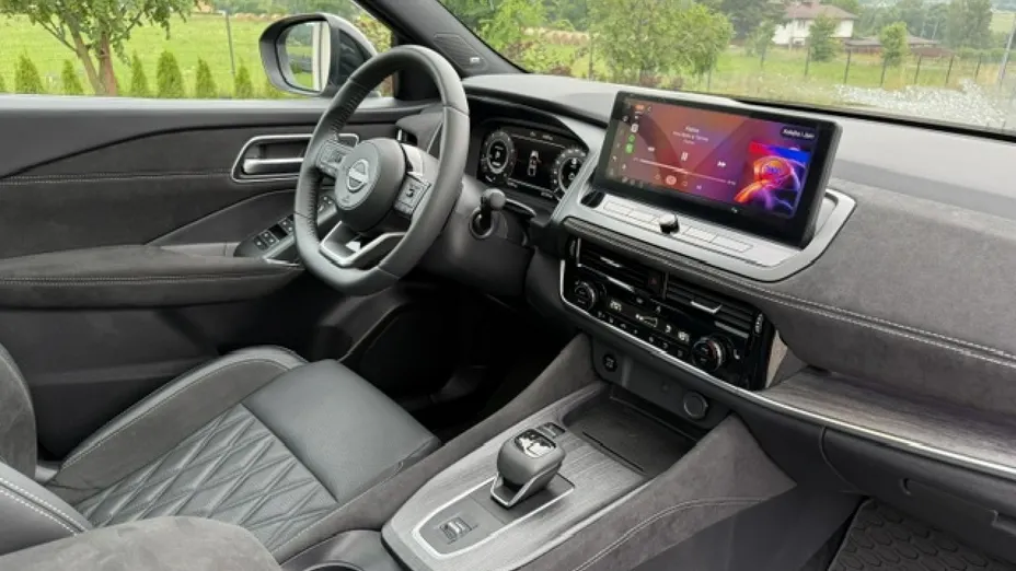 NISSAN Qashqai -