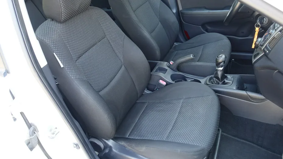 HYUNDAI i30 -