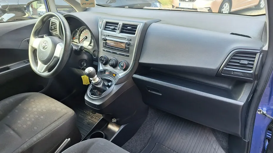 TOYOTA Verso-S -