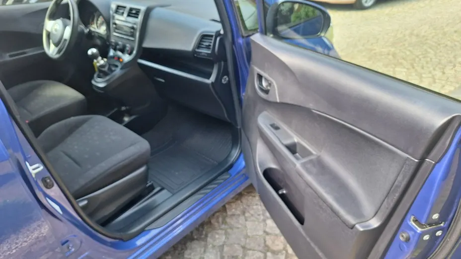 TOYOTA Verso-S -