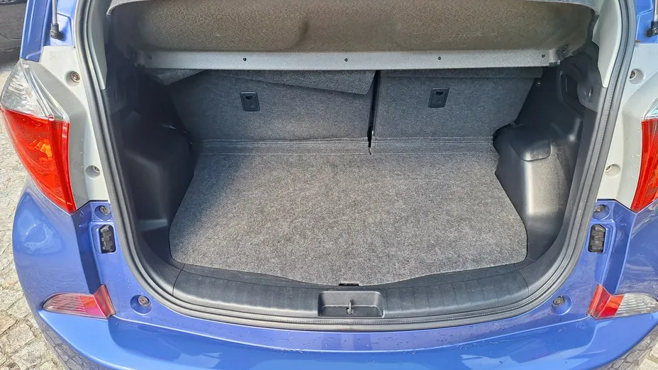 TOYOTA Verso-S -