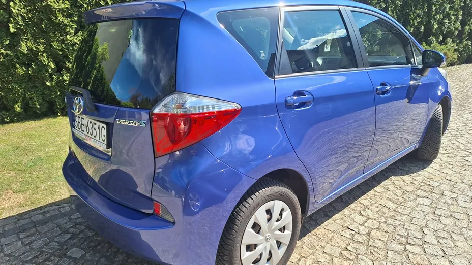 TOYOTA Verso-S -