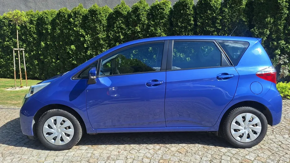 TOYOTA Verso-S -