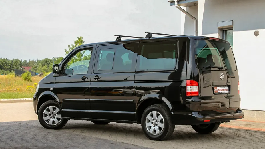 VOLKSWAGEN Multivan -