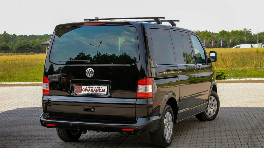 VOLKSWAGEN Multivan -