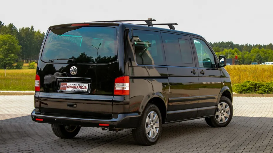 VOLKSWAGEN Multivan -