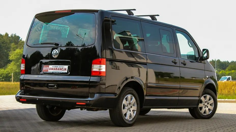 VOLKSWAGEN Multivan -