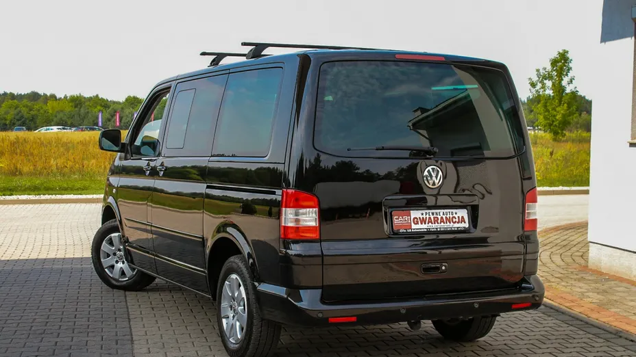 VOLKSWAGEN Multivan -