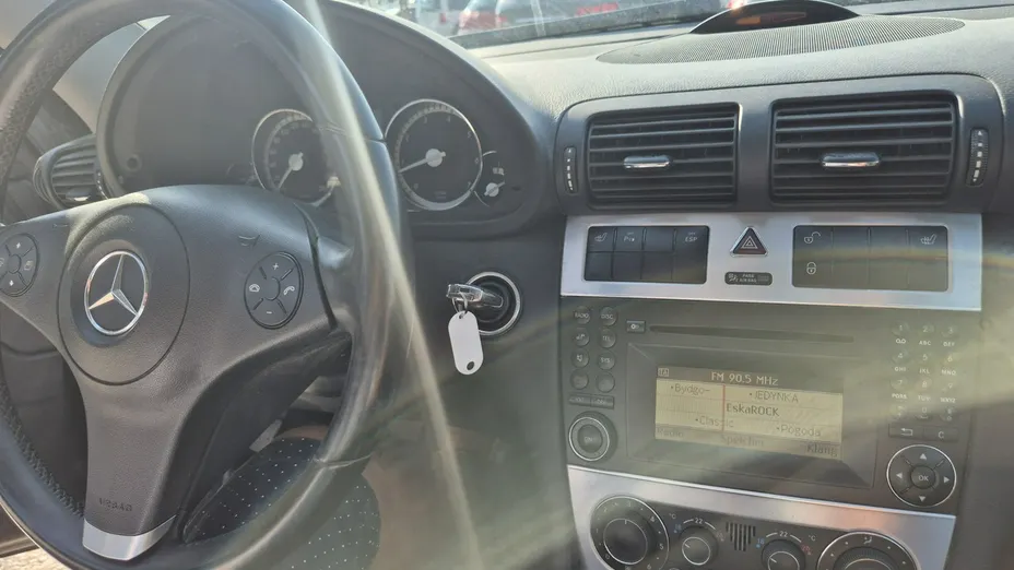 MERCEDES-BENZ CLC -