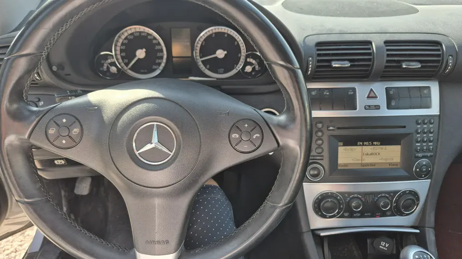 MERCEDES-BENZ CLC -