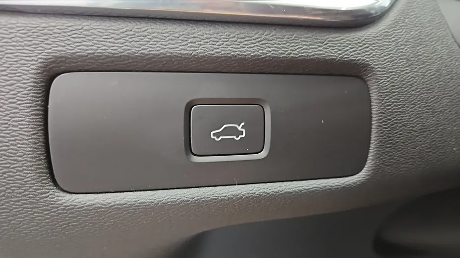 VOLVO XC60 -