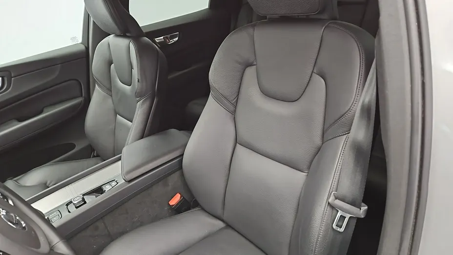 VOLVO XC60 -