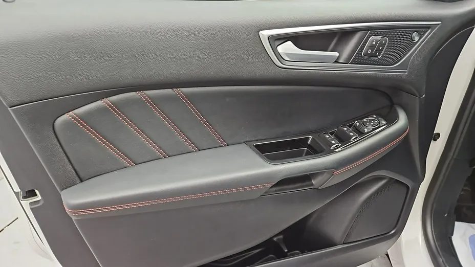 FORD Edge -