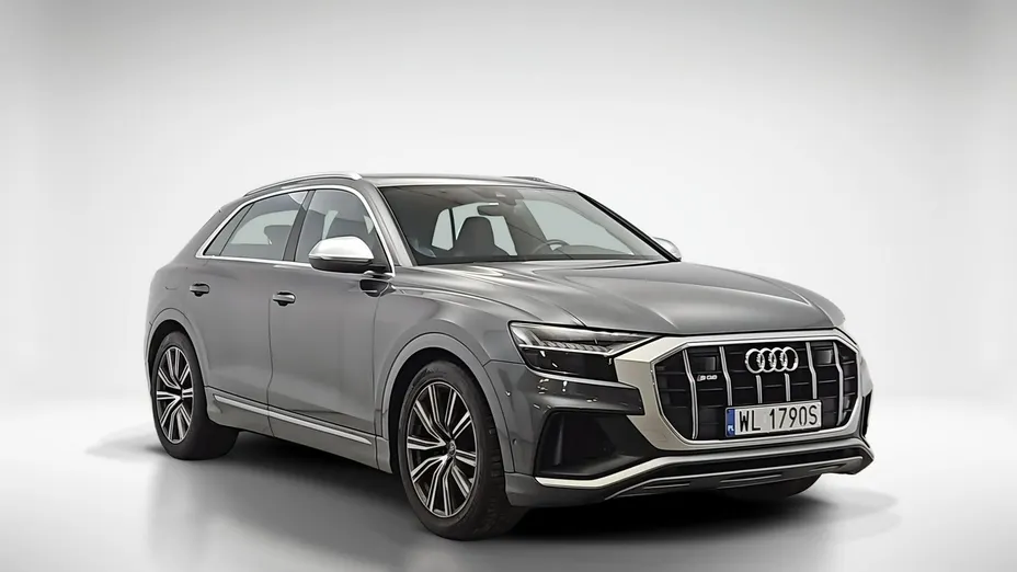 AUDI SQ8 -